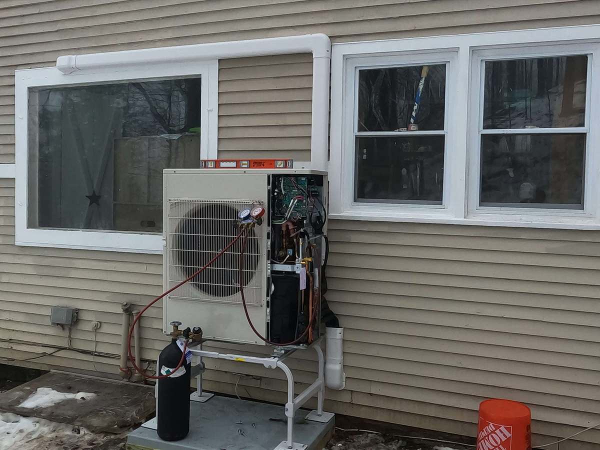 clean Mitsubishi heat pump filters
